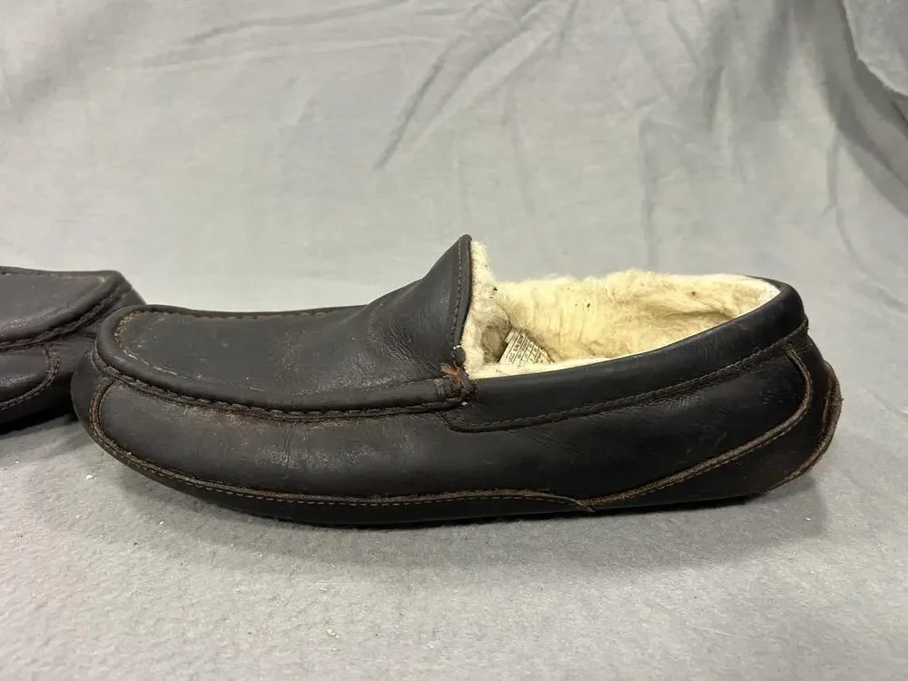 UGG Ascot Slippers Mens Size 10 Brown Sheepskin Leather Shearling Lined Moccasin